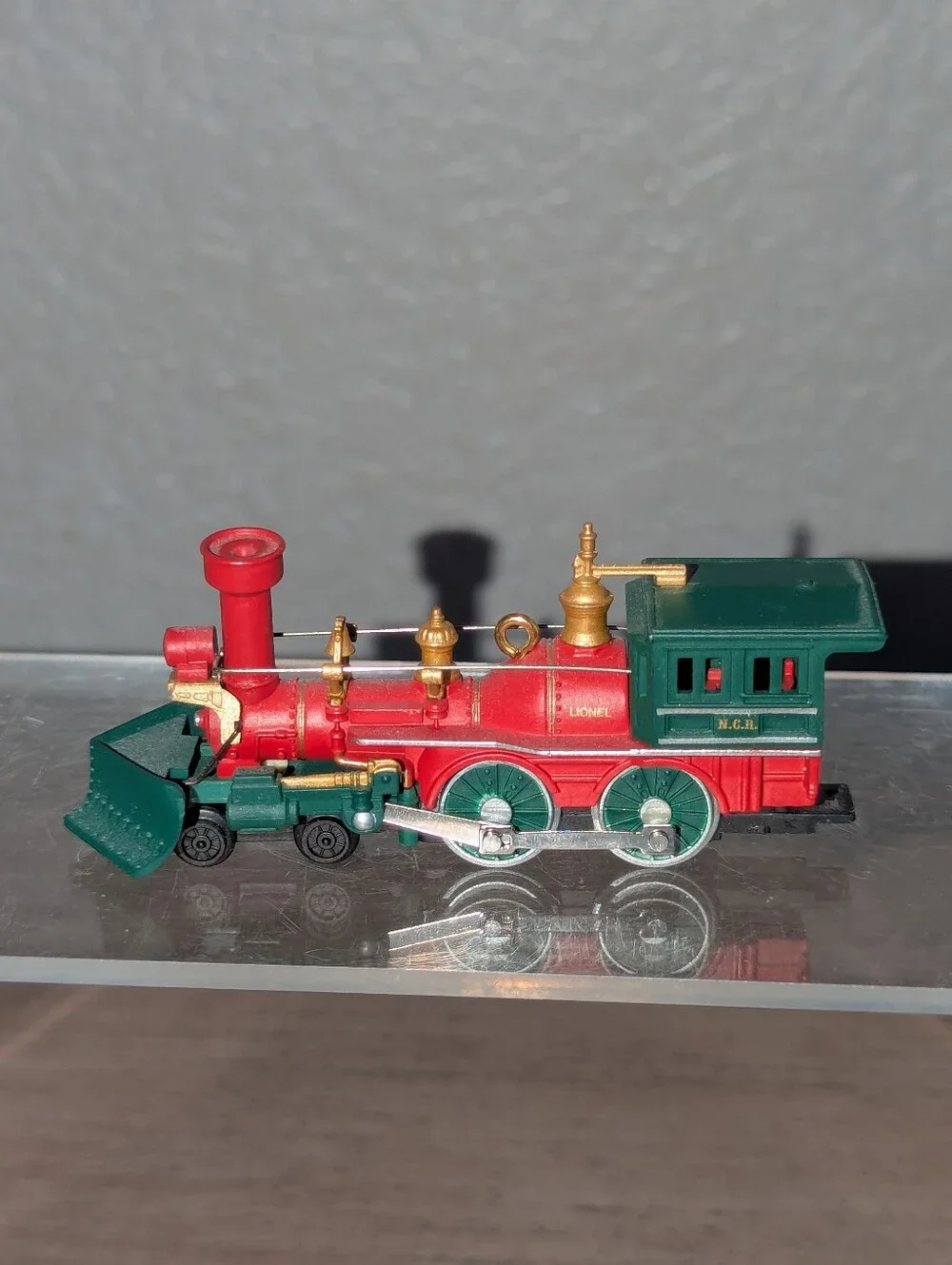 2012 Hallmark Keepsake LIONEL Trains Nutcracker Route Locomotive Ornament